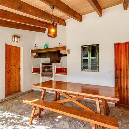 - 4661-28 Mallorca Villa Pollença